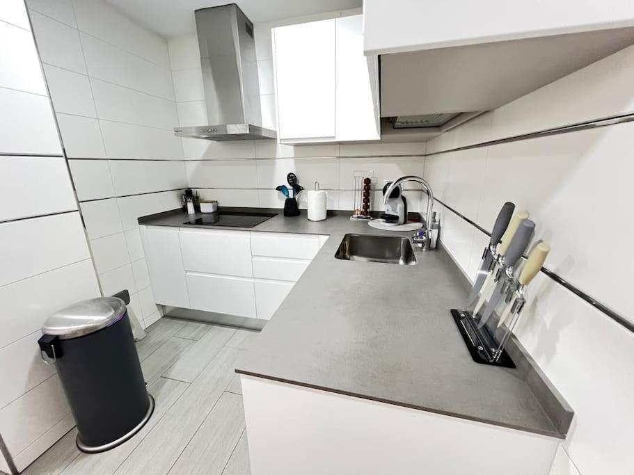 Pushe Penthouse Playa Granada Beach & Golf 5 โมตริล ภายนอก รูปภาพ