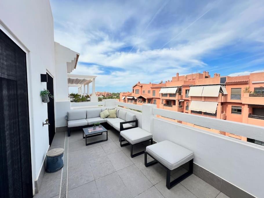 Pushe Penthouse Playa Granada Beach & Golf 5 โมตริล ภายนอก รูปภาพ